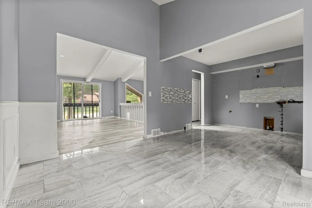 5445 Pine View Drive Ypsilanti Charter Township MI 48197