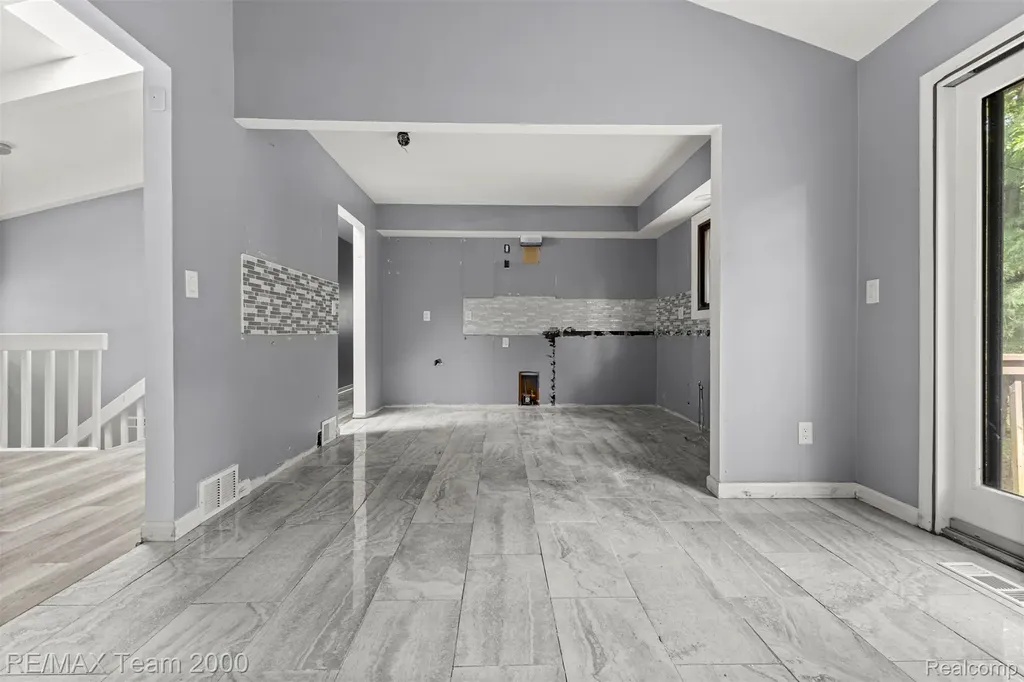 5445 Pine View Drive Ypsilanti Charter Township MI 48197