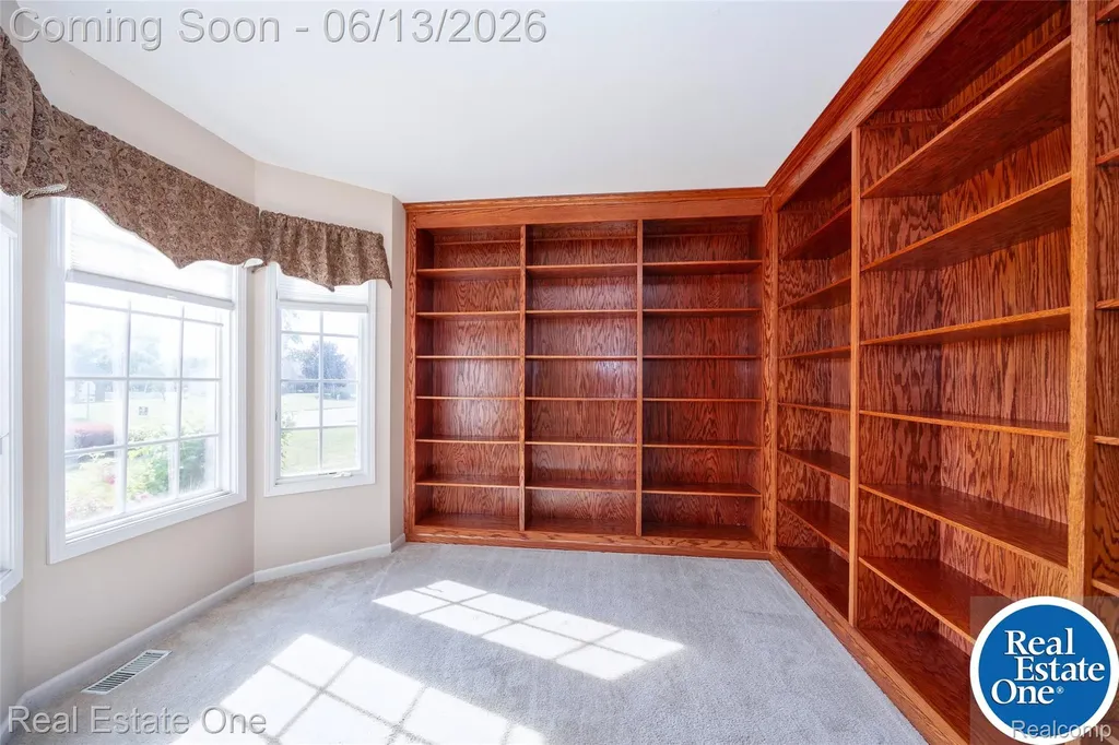857 Saint James Park Avenue Monroe Charter Township MI 48161