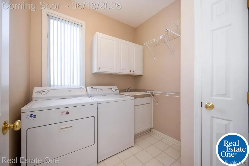 857 Saint James Park Avenue Monroe Charter Township MI 48161