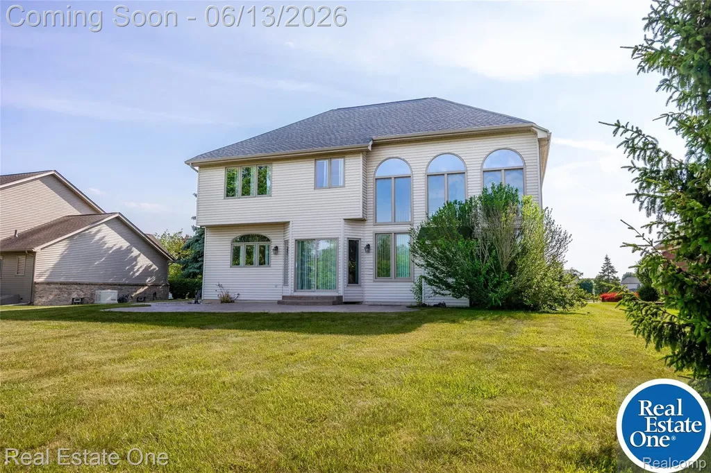 857 Saint James Park Avenue Monroe Charter Township MI 48161
