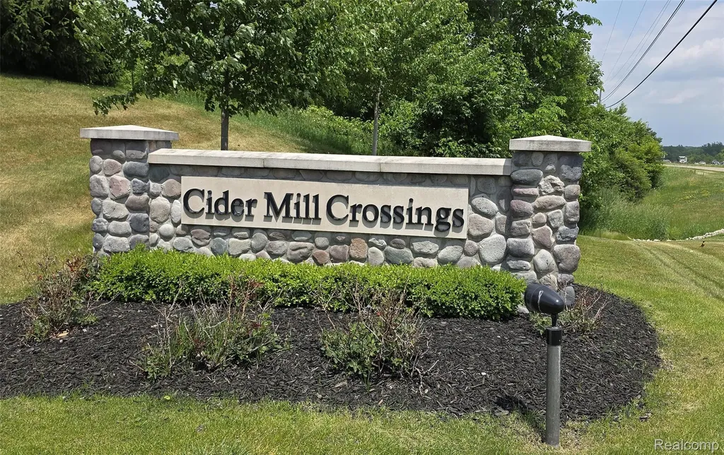 9758 Home Court Tyrone Township MI 48430