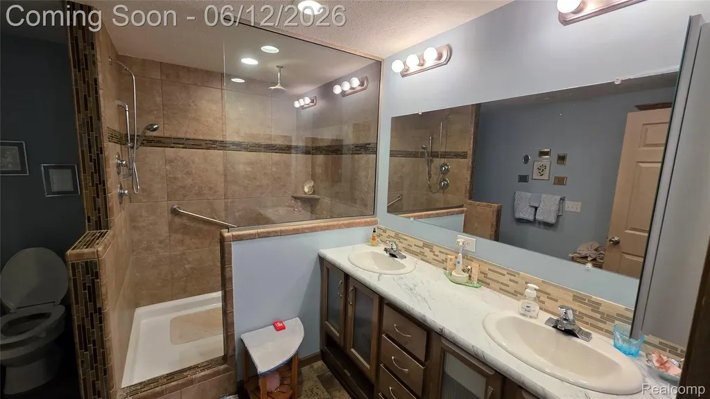 9758 Home Court Tyrone Township MI 48430
