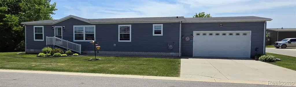 9758 Home Court Tyrone Township MI 48430