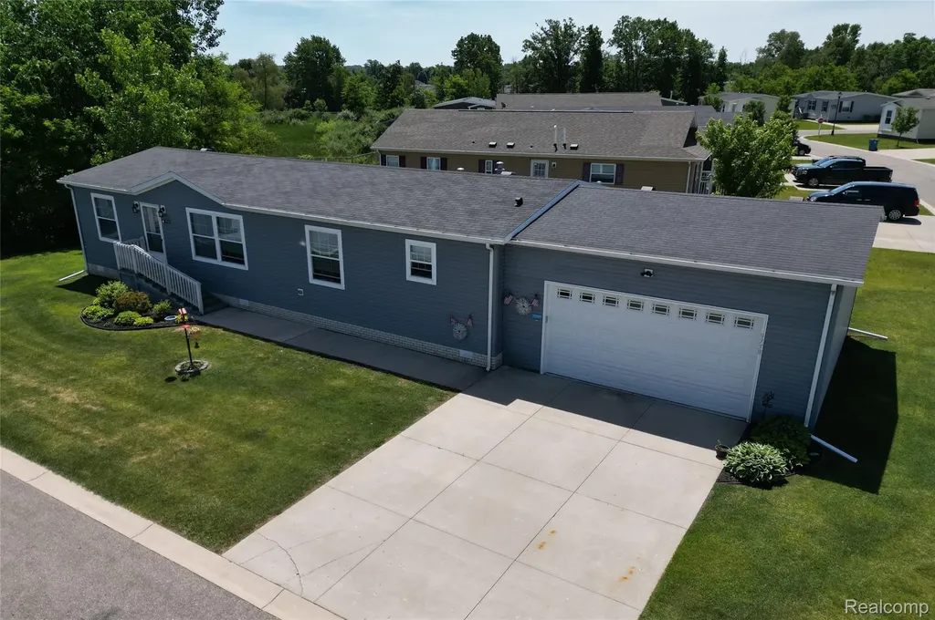 9758 Home Court Tyrone Township MI 48430