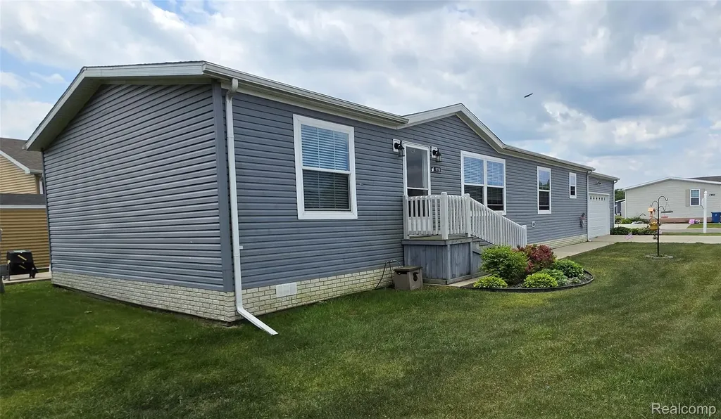 9758 Home Court Tyrone Township MI 48430