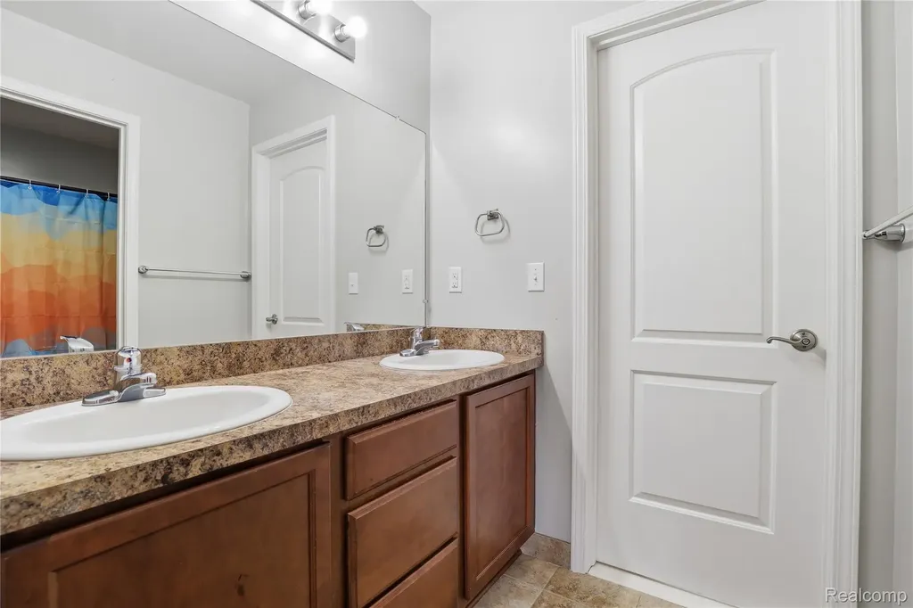 6176 Sterling Trail Dexter Township MI 48130