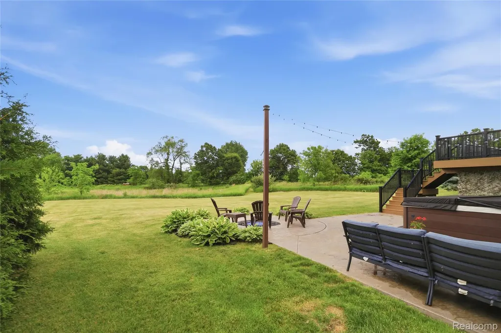 6176 Sterling Trail Dexter Township MI 48130