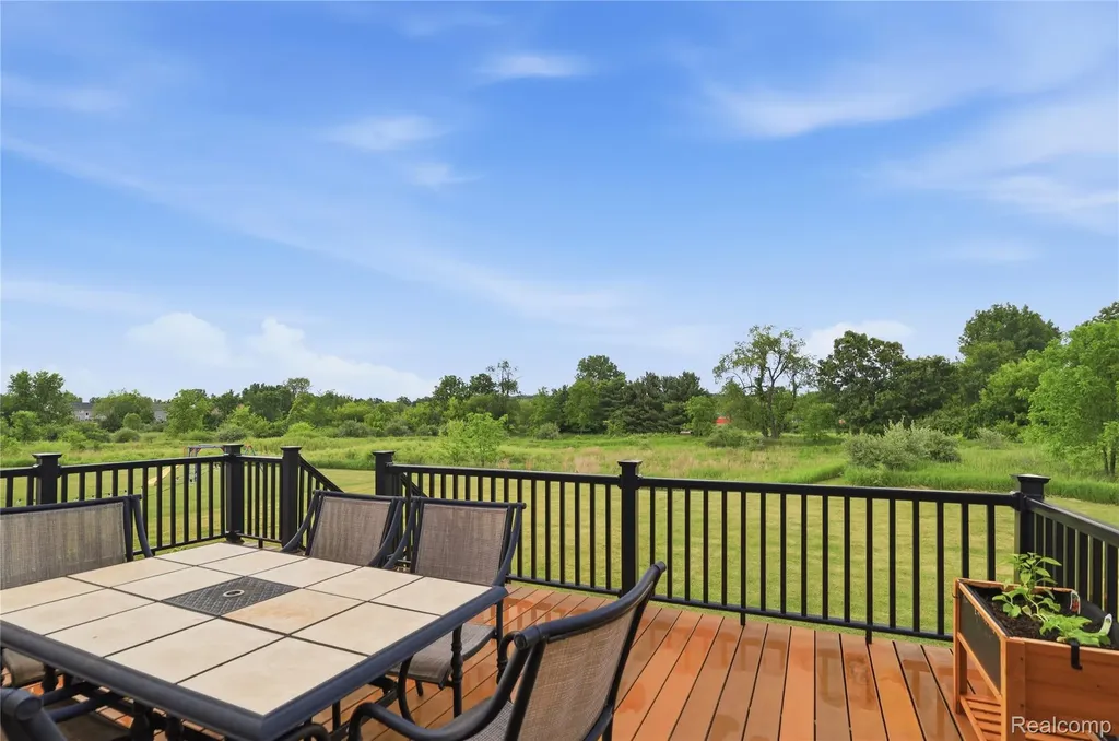6176 Sterling Trail Dexter Township MI 48130