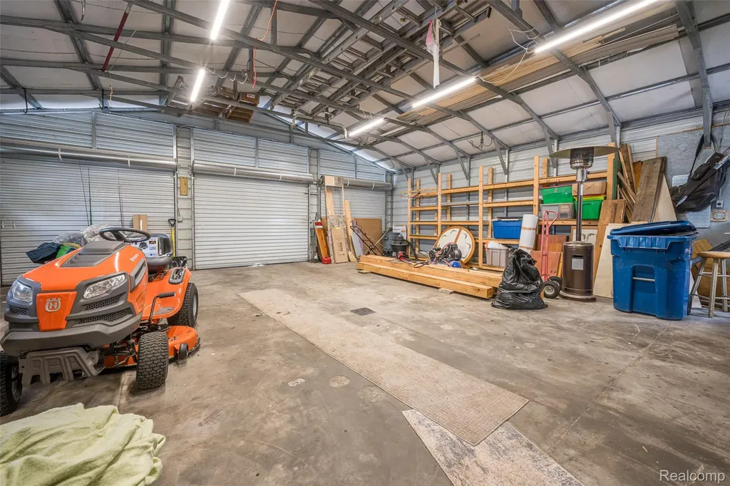 1656 S Riverside Drive Au Gres City MI 48703