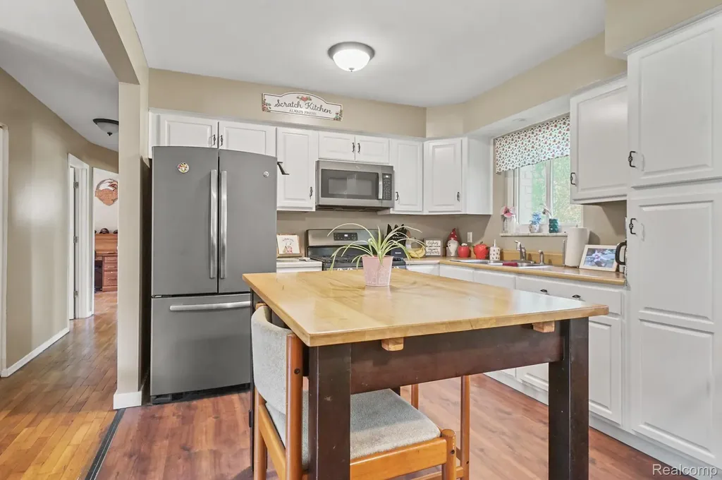 5014 Oak Hill Road Brandon Charter Township MI 48348