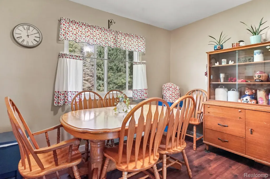 5014 Oak Hill Road Brandon Charter Township MI 48348