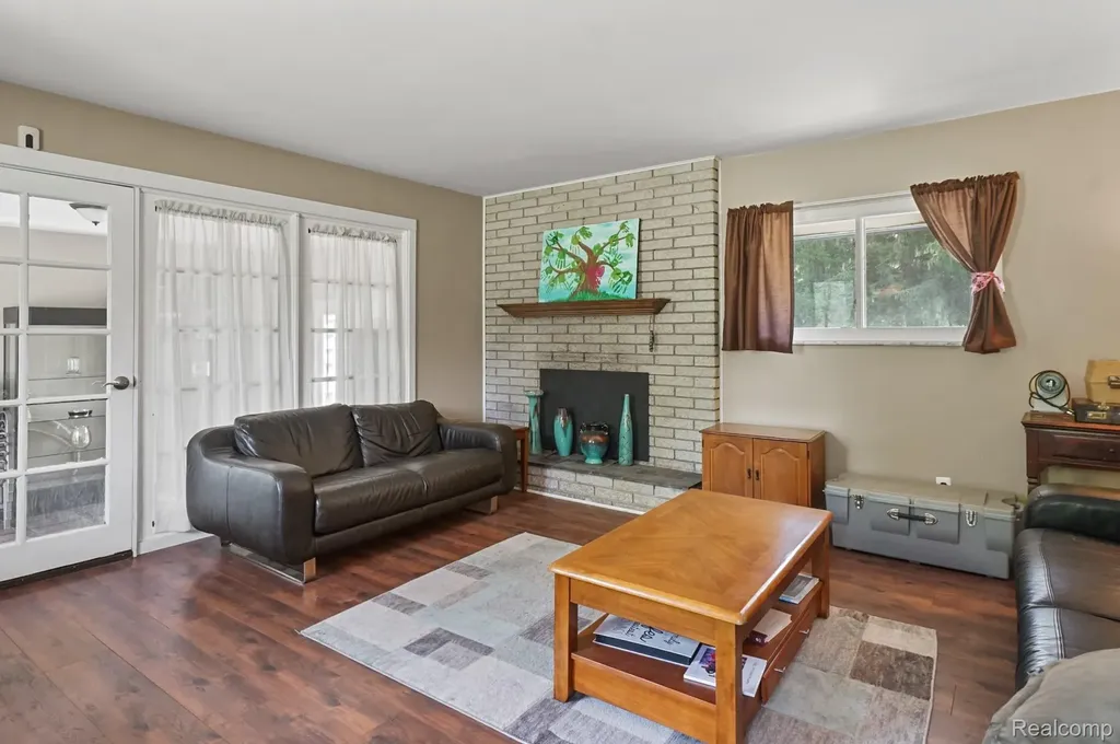 5014 Oak Hill Road Brandon Charter Township MI 48348