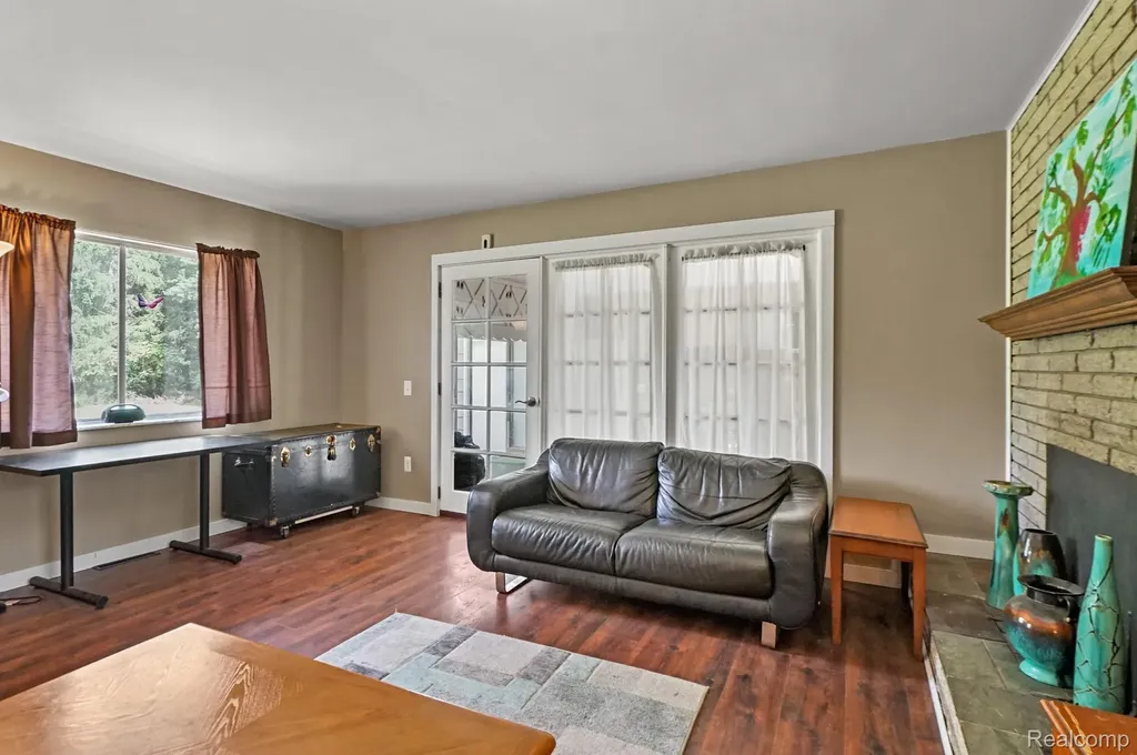 5014 Oak Hill Road Brandon Charter Township MI 48348