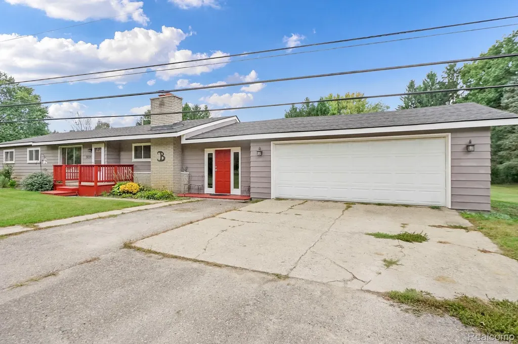 5014 Oak Hill Road Brandon Charter Township MI 48348