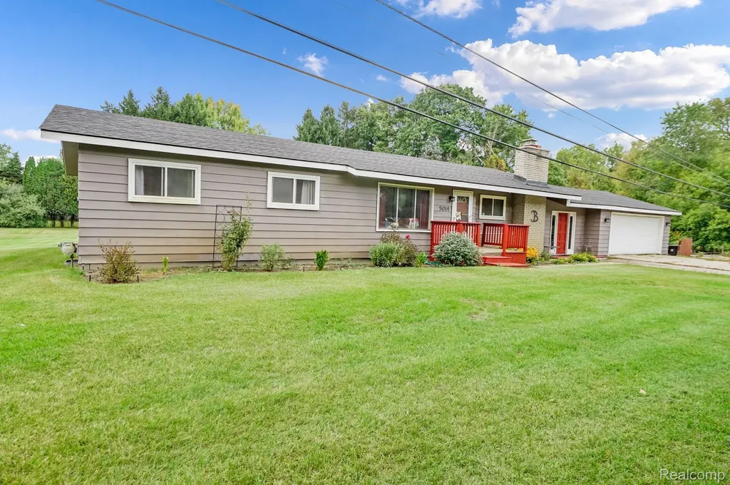 5014 Oak Hill Road Brandon Charter Township MI 48348