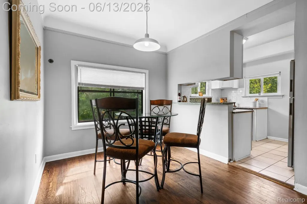 15635 W 13 Mile Road Southfield City MI 48076