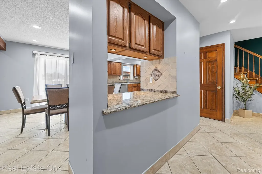 17300 Timothy Drive Southgate City MI 48195