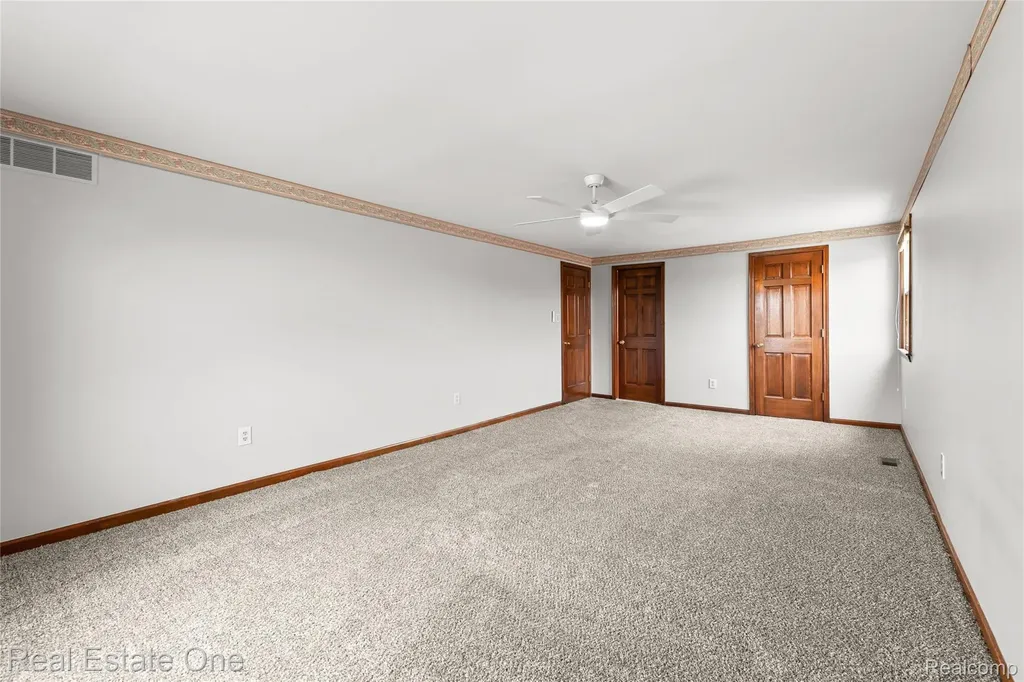 17300 Timothy Drive Southgate City MI 48195