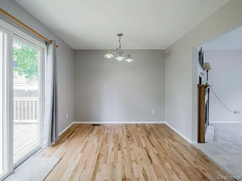 21728 Ruth Street Farmington Hills City MI 48336