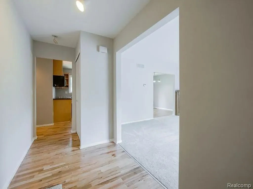 21728 Ruth Street Farmington Hills City MI 48336
