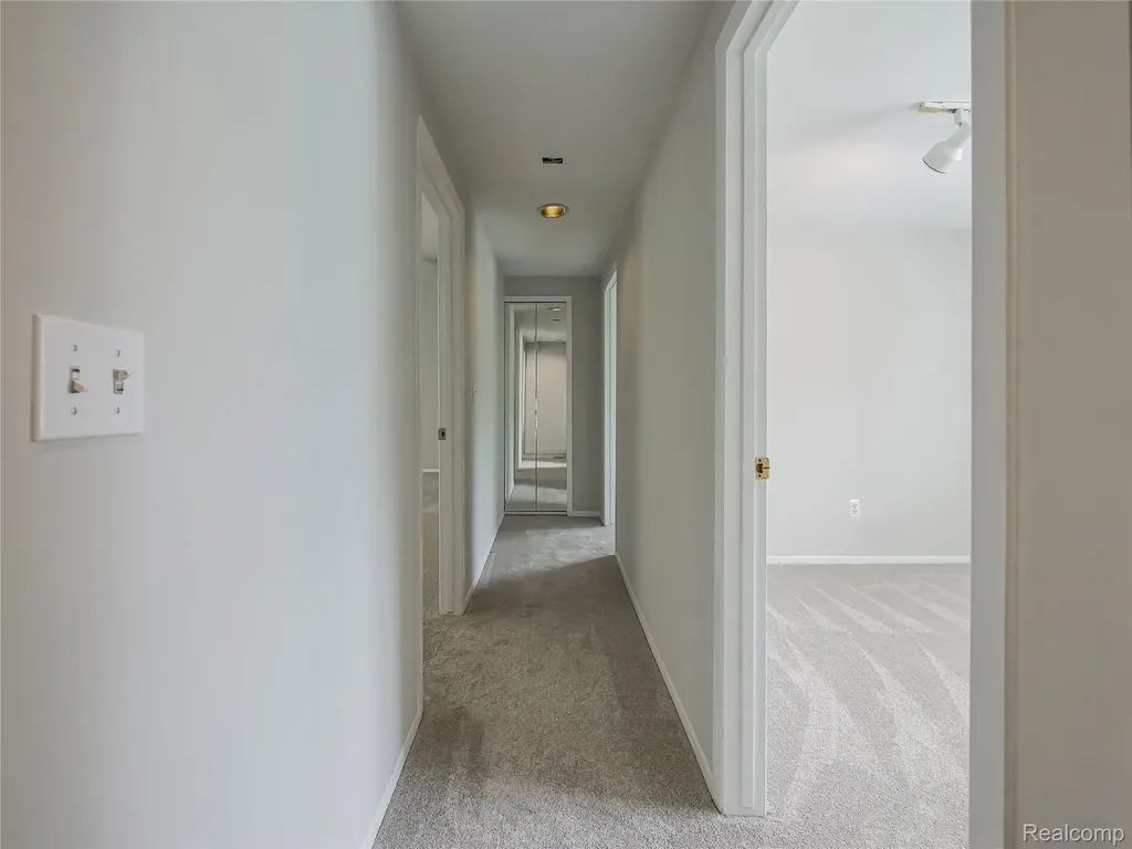 21728 Ruth Street Farmington Hills City MI 48336