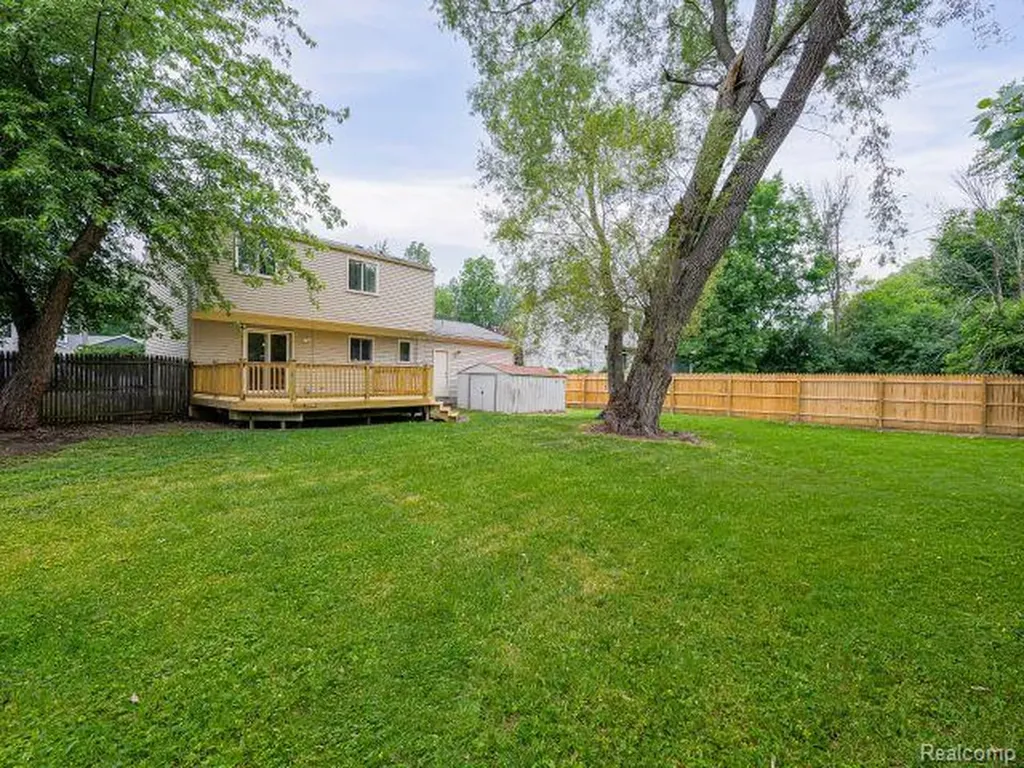 21728 Ruth Street Farmington Hills City MI 48336