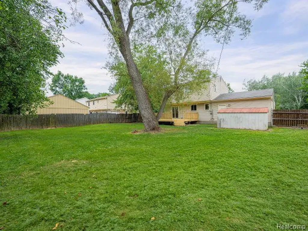 21728 Ruth Street Farmington Hills City MI 48336