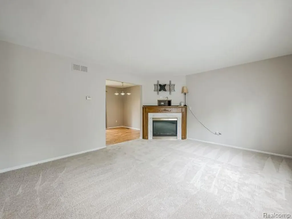 21728 Ruth Street Farmington Hills City MI 48336