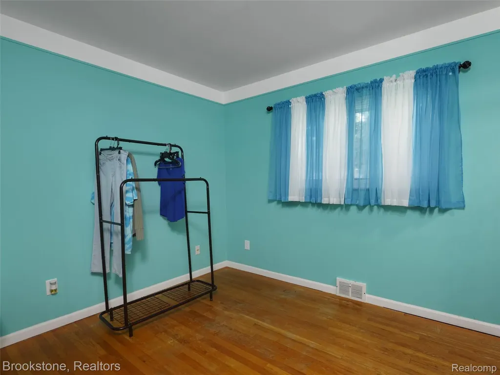 6042 Ravenswood Drive Shelby Charter Township MI 48316