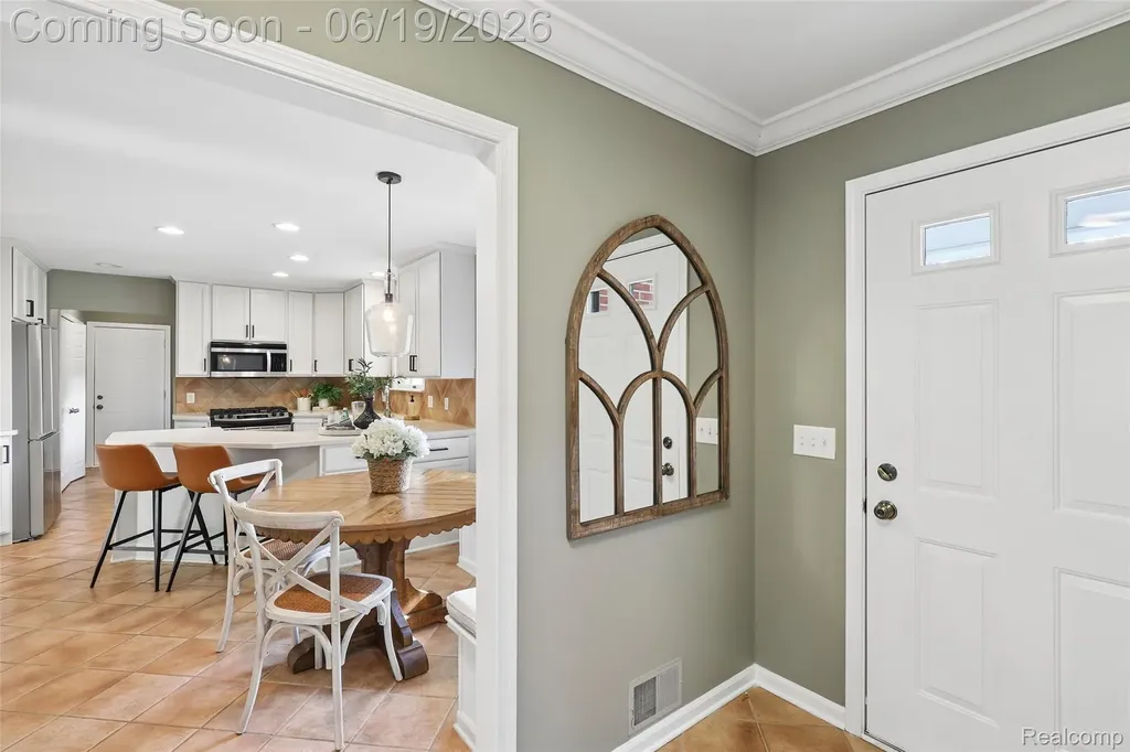 9787 York Woods Drive York Charter Township MI 48176