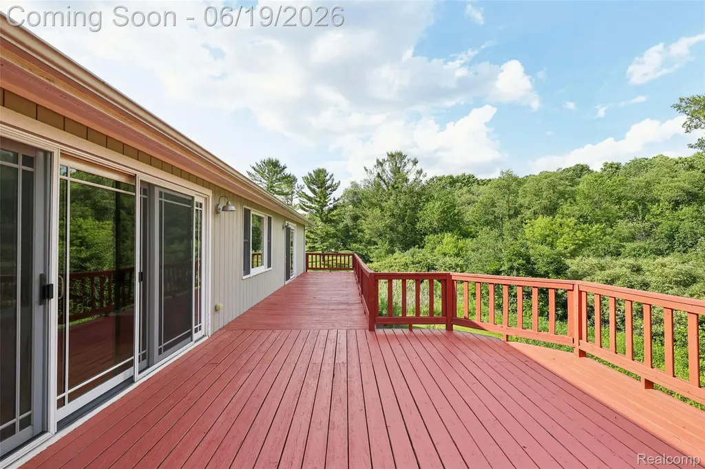 9787 York Woods Drive York Charter Township MI 48176
