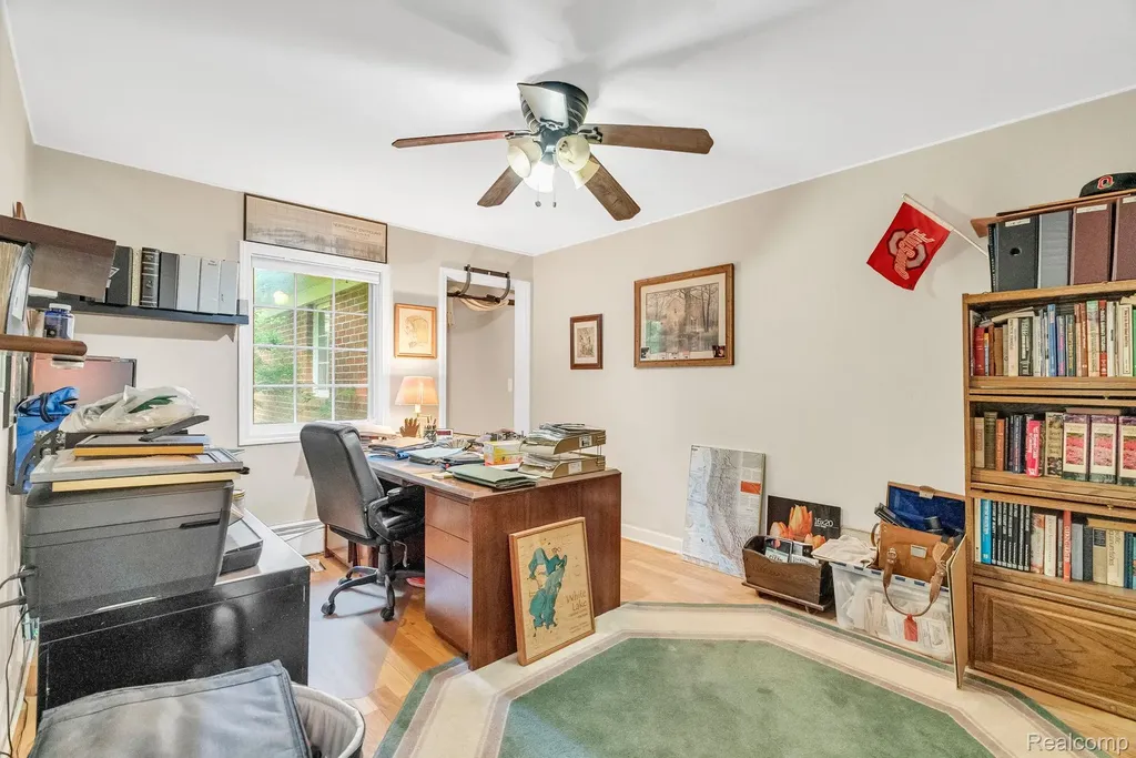 3080 Jackson Boulevard Highland Charter Township MI 48356