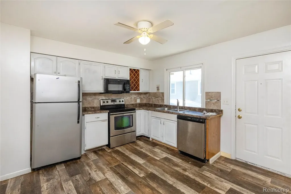 5258 Dixie Highway Bridgeport Charter Township MI 48601