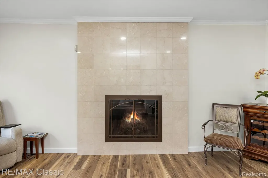 5651 Warrenshire Drive West Bloomfield Charter Township MI 48322