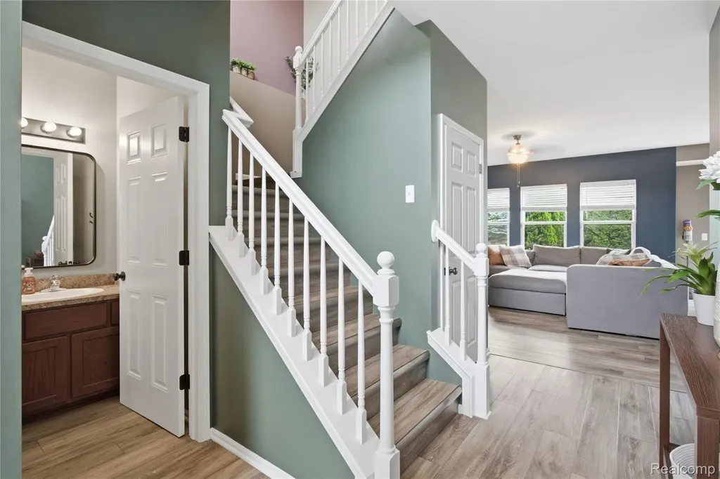 18890 Midway Drive Macomb Township MI 48044