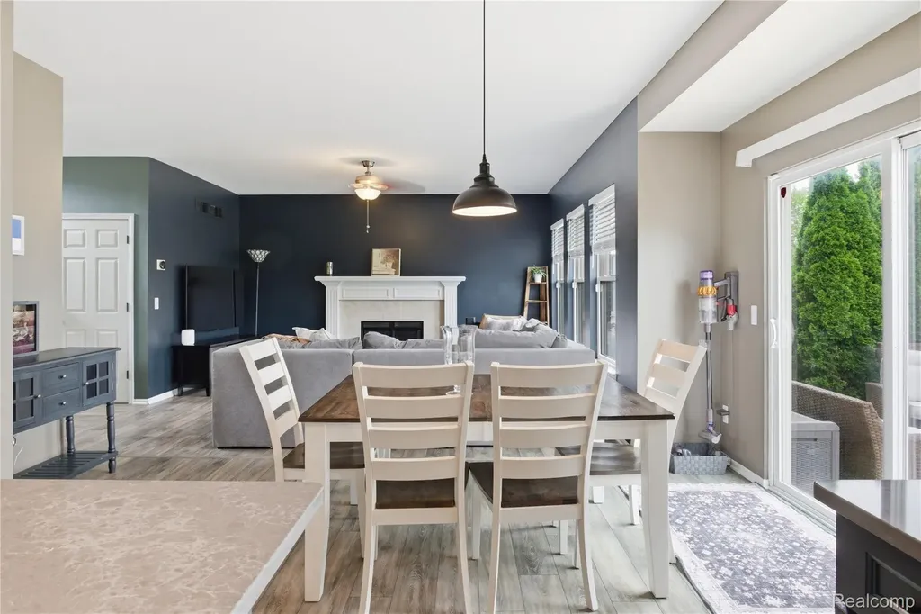 18890 Midway Drive Macomb Township MI 48044