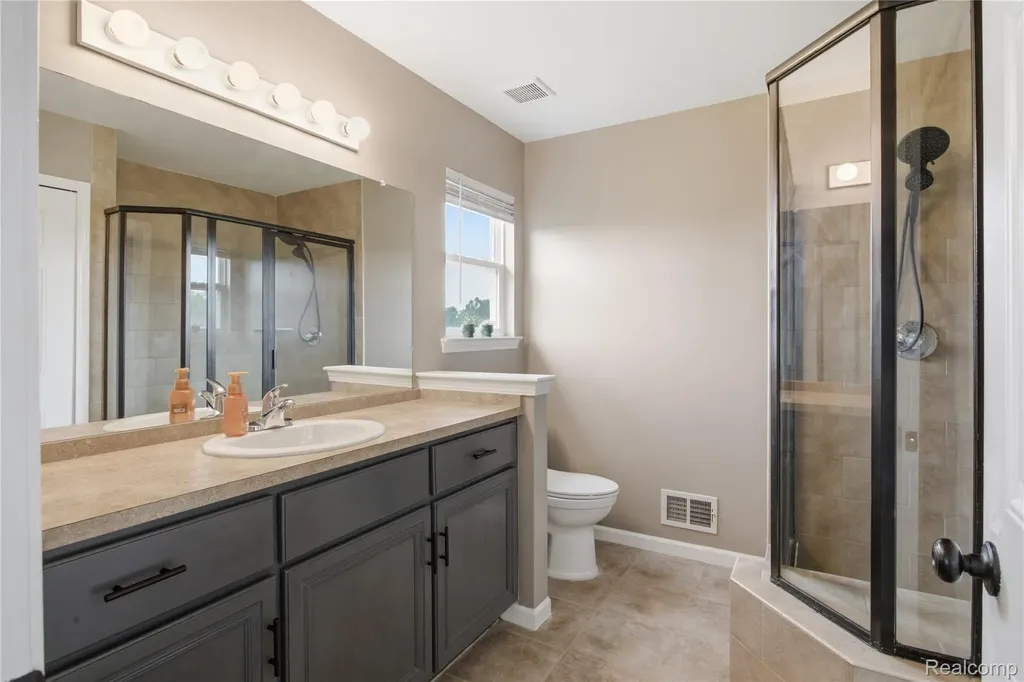 18890 Midway Drive Macomb Township MI 48044