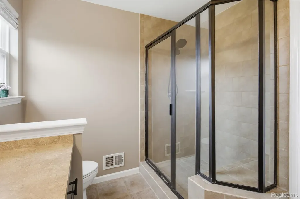 18890 Midway Drive Macomb Township MI 48044