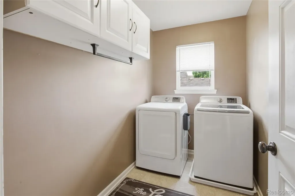 18890 Midway Drive Macomb Township MI 48044