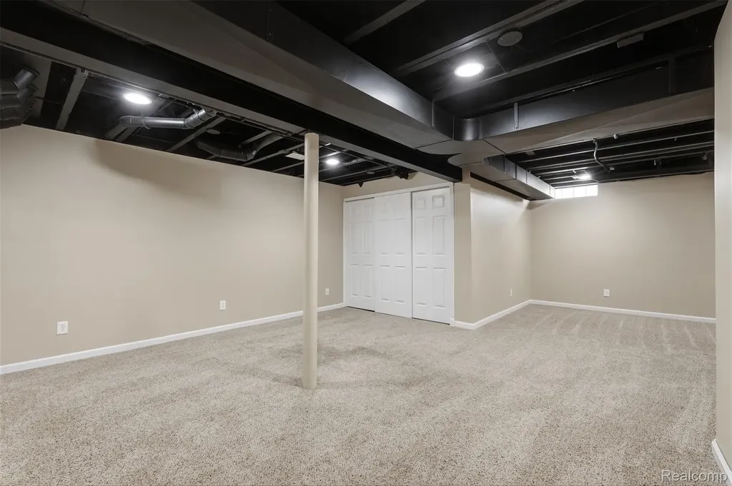 5953 High Point Court Brighton Township MI 48116