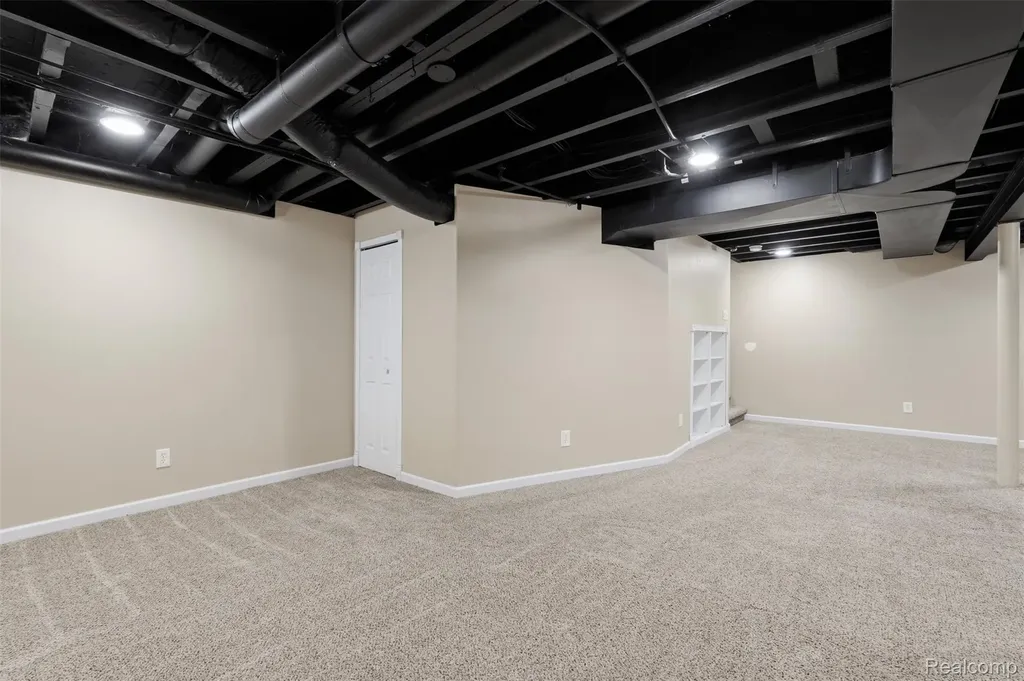 5953 High Point Court Brighton Township MI 48116