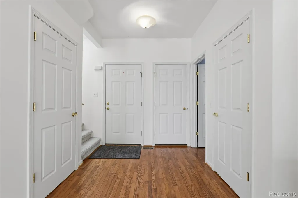 5953 High Point Court Brighton Township MI 48116