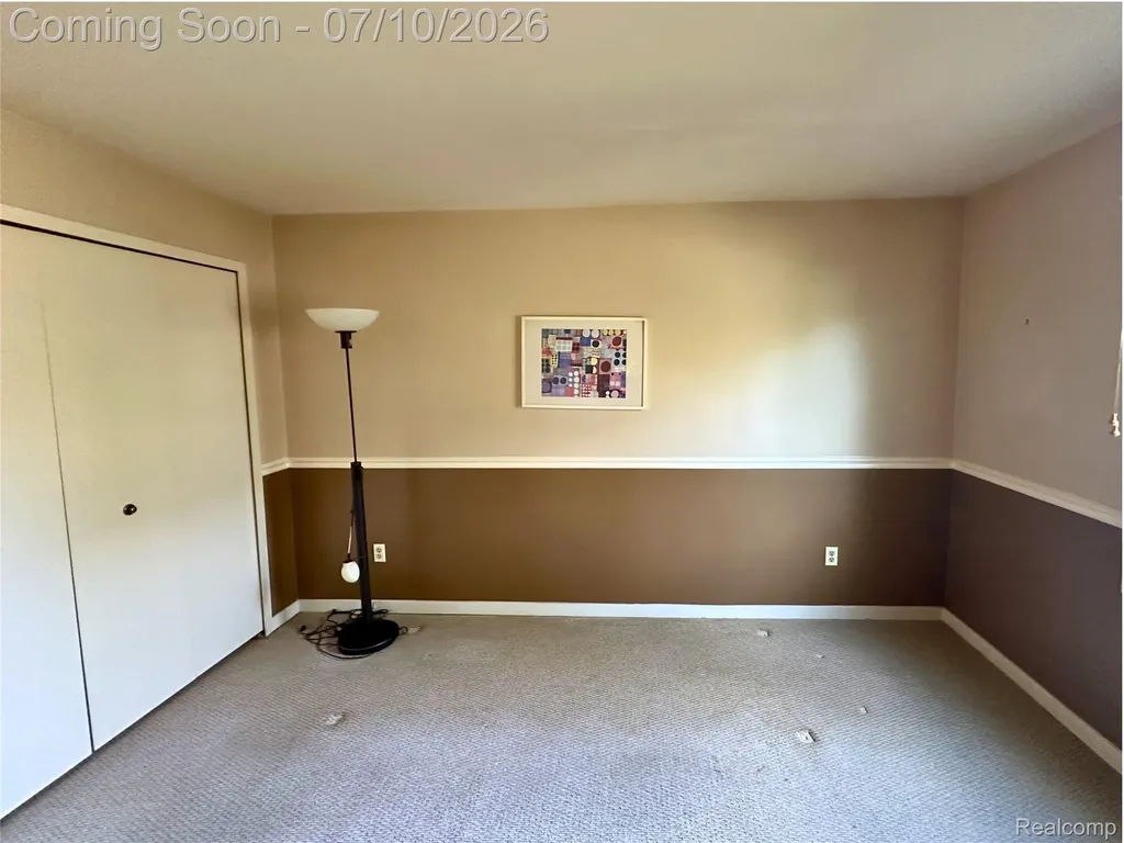 6669 Maple Lakes Drive West Bloomfield Charter Township MI 48322
