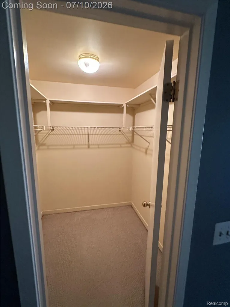6669 Maple Lakes Drive West Bloomfield Charter Township MI 48322