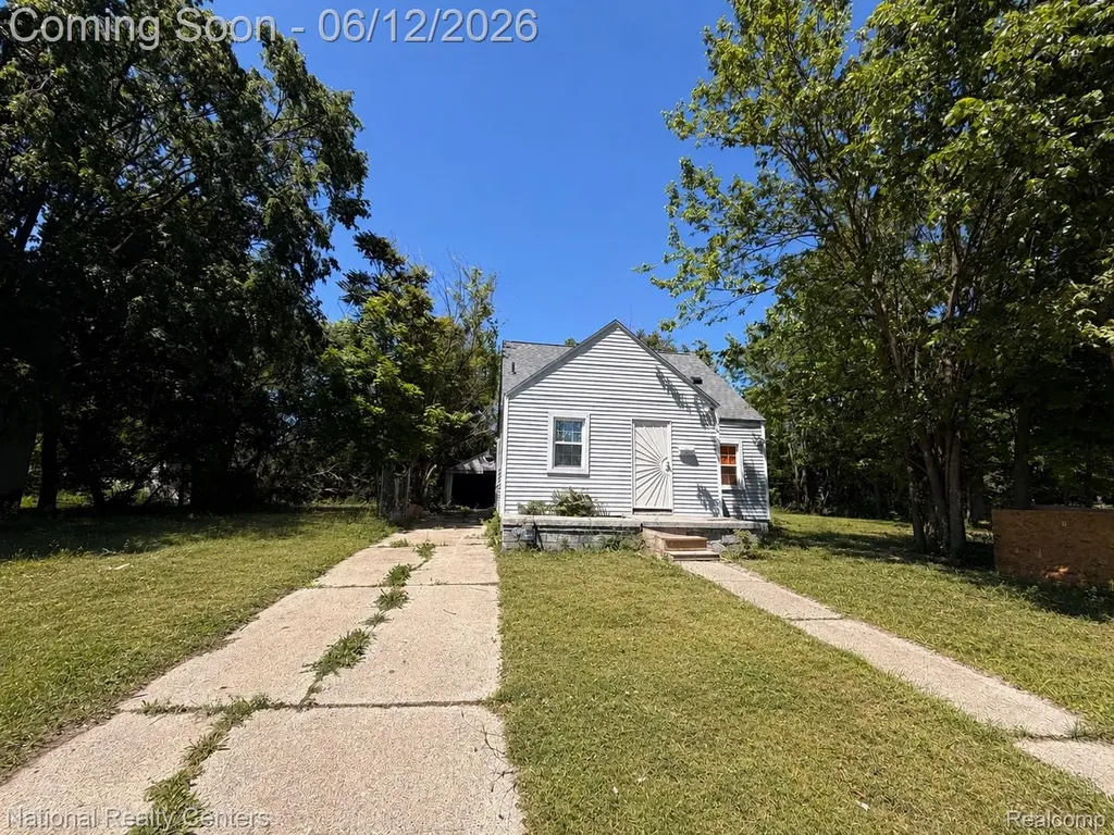 14821 Cedargrove Street Detroit City MI 48205