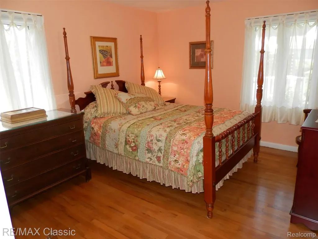14921 Delaware Avenue Redford Charter Township MI 48239