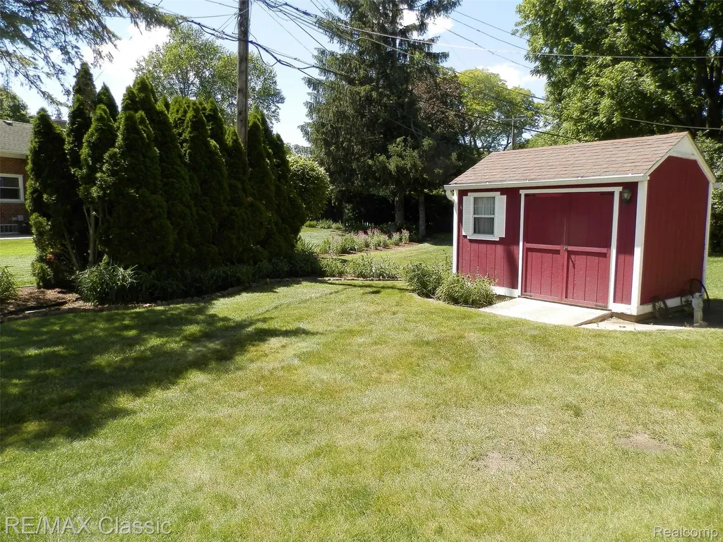 14921 Delaware Avenue Redford Charter Township MI 48239