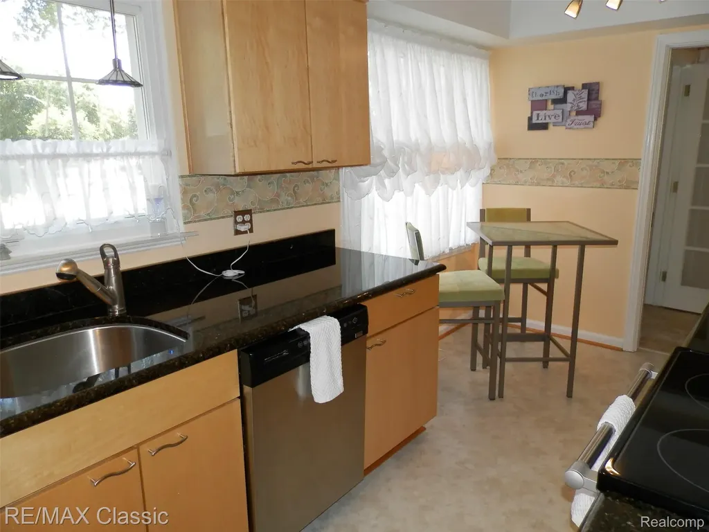 14921 Delaware Avenue Redford Charter Township MI 48239