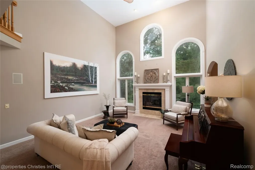 32405 Maria Court Livonia City MI 48152